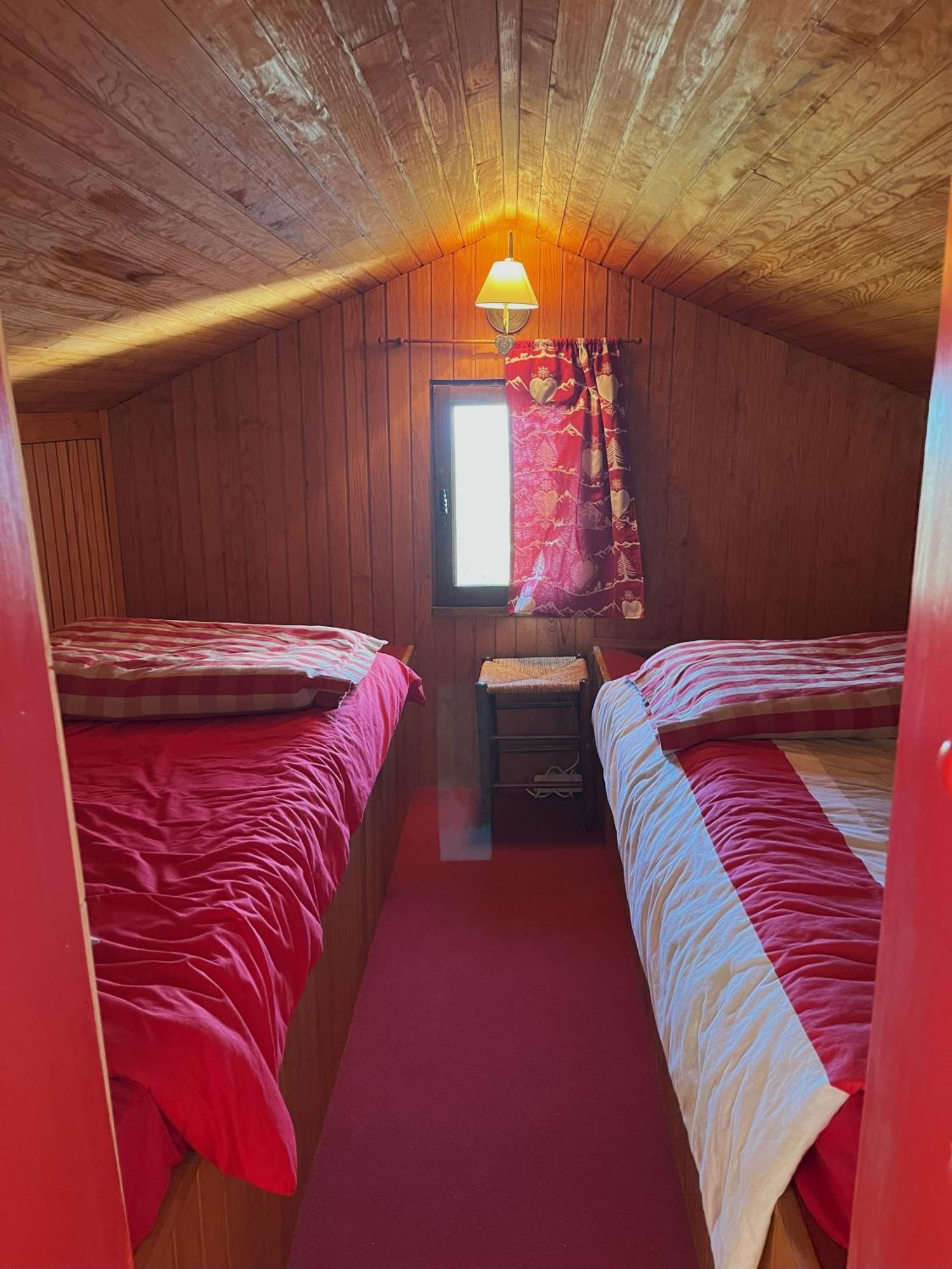 Chalet Des Myrtilles - Chalet Cosy Avec Vue Arette Bagian luar foto