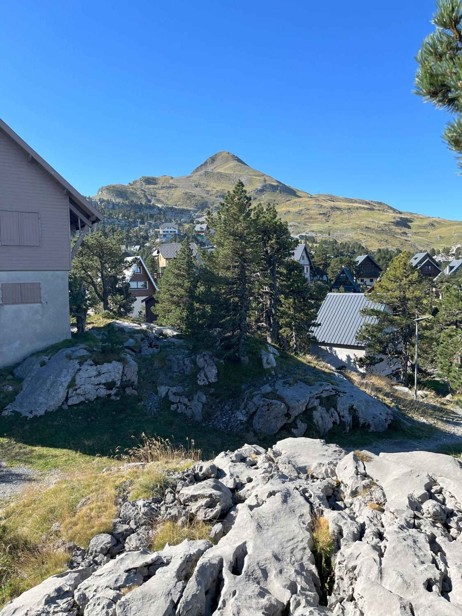 Chalet Des Myrtilles - Chalet Cosy Avec Vue Arette Bagian luar foto