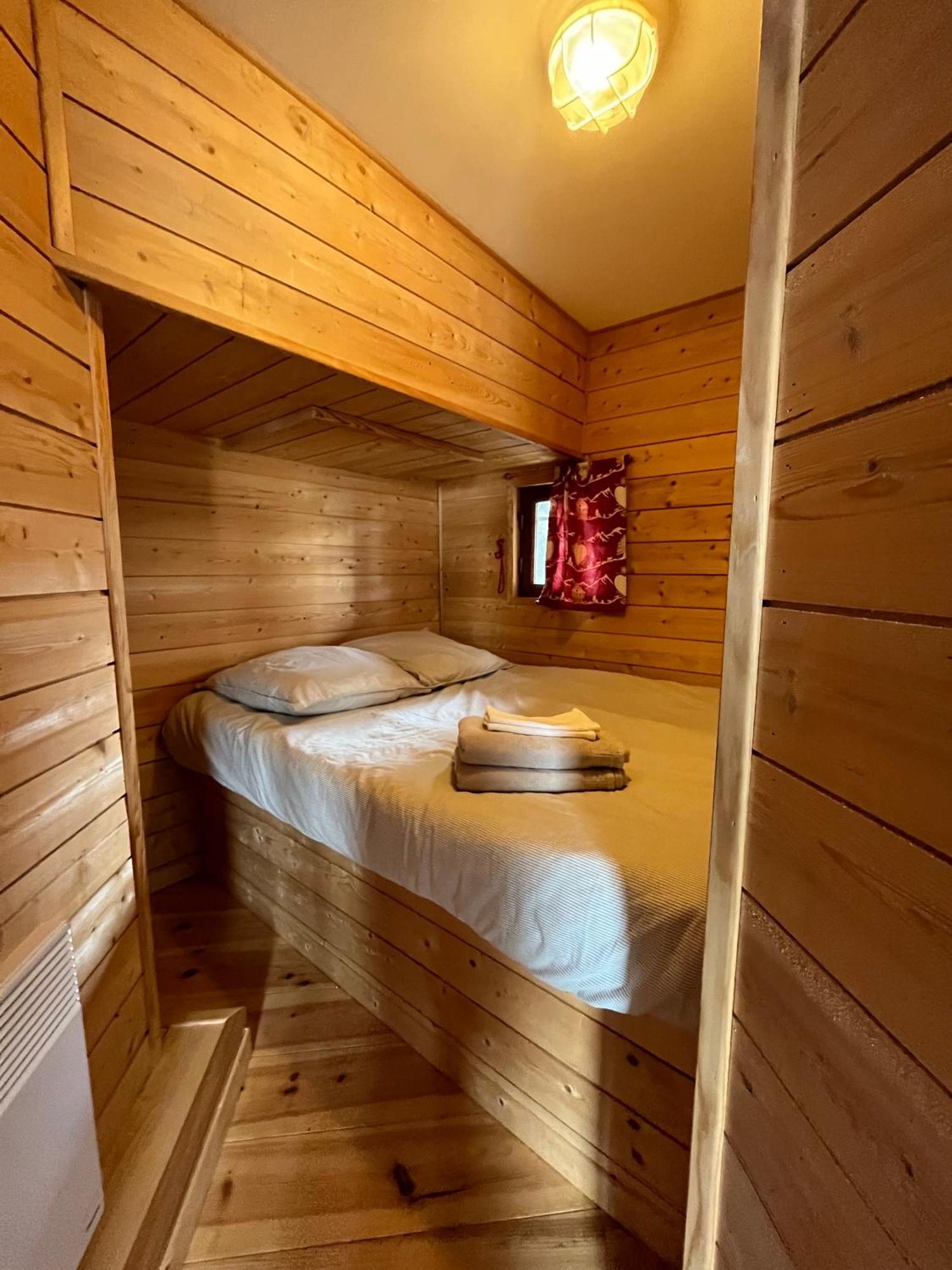 Chalet Des Myrtilles - Chalet Cosy Avec Vue Arette Bagian luar foto