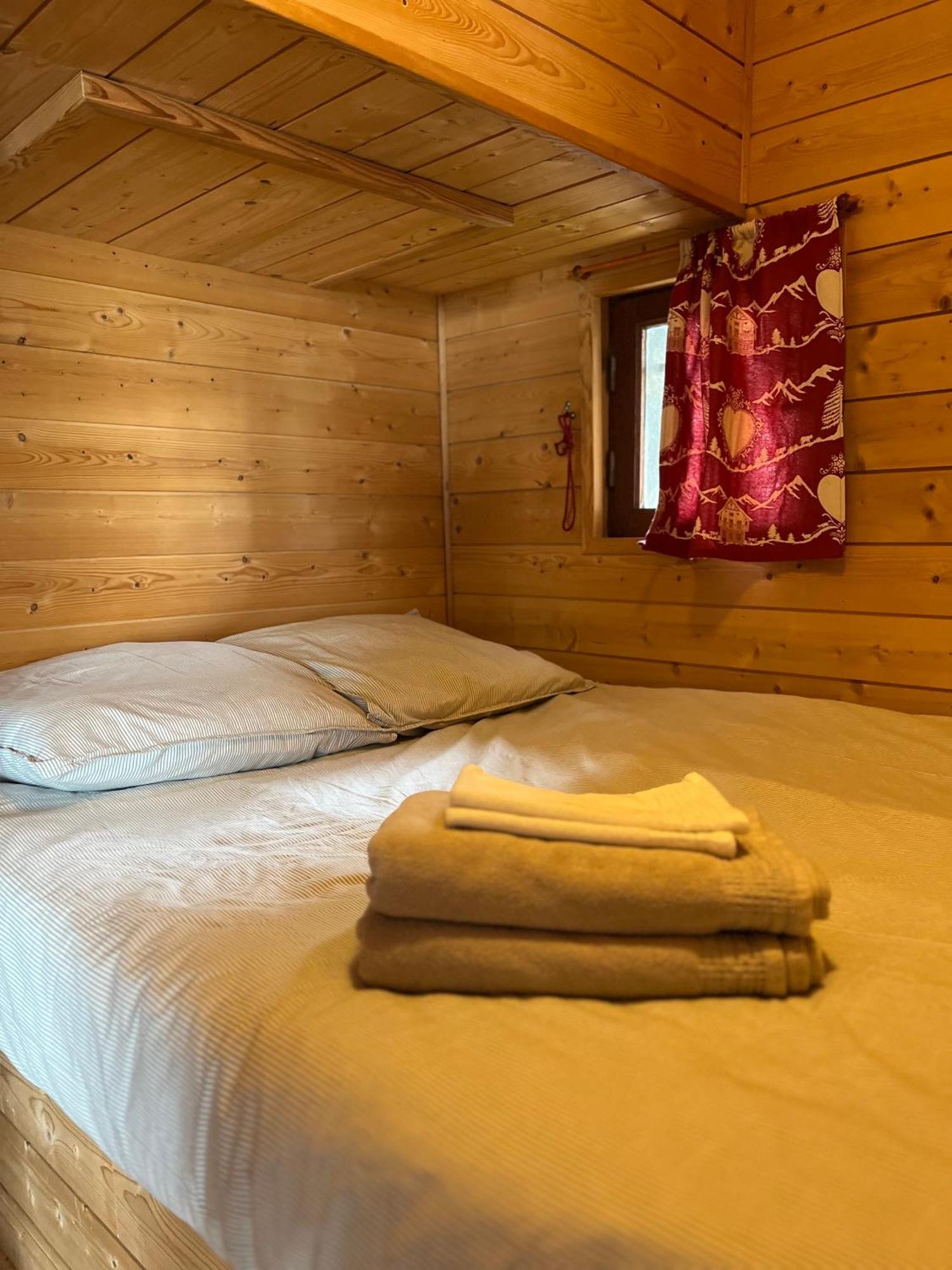 Chalet Des Myrtilles - Chalet Cosy Avec Vue Arette Bagian luar foto